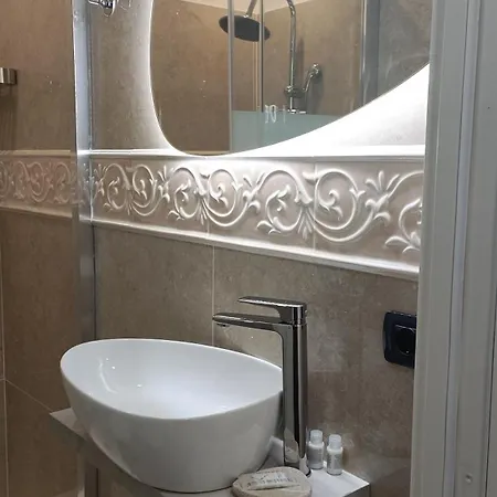 בית הארחה House 4 Mori 4*