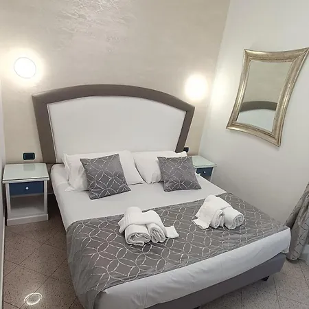 House 4 Mori 4* רומא